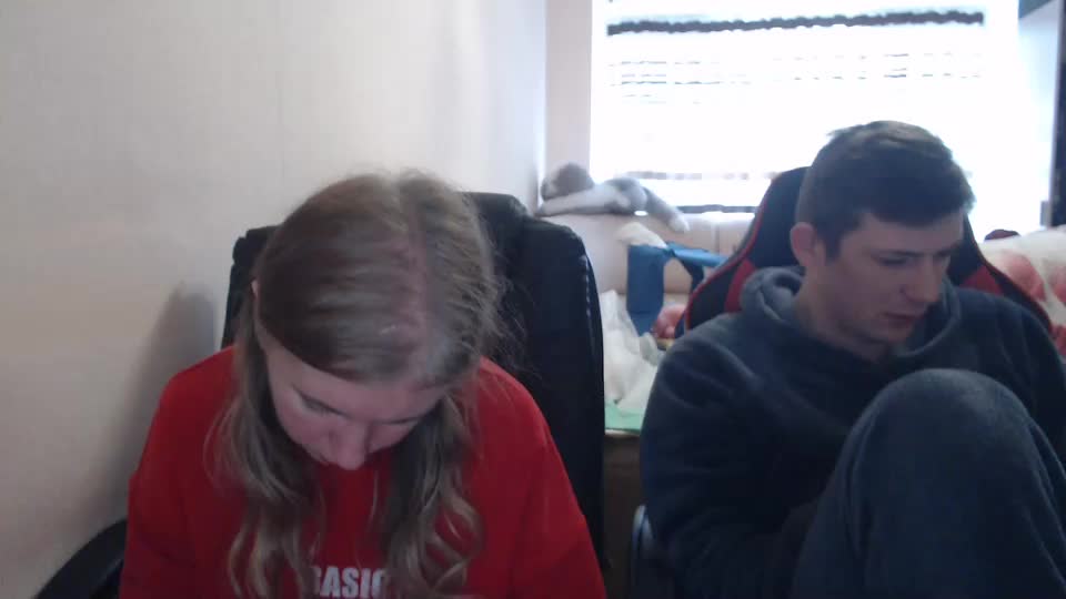 jenisandpeter Cam Model Chat November 19, 2025