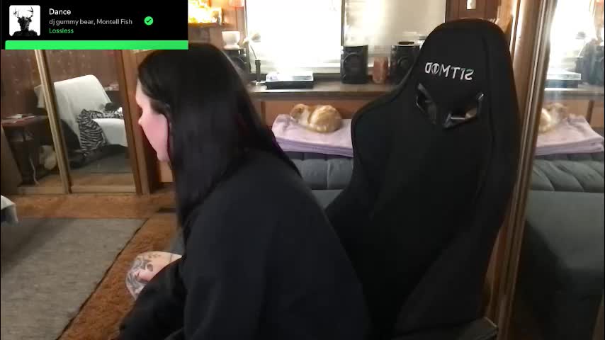 incognitoqueen Cam Model Chat November 19, 2025