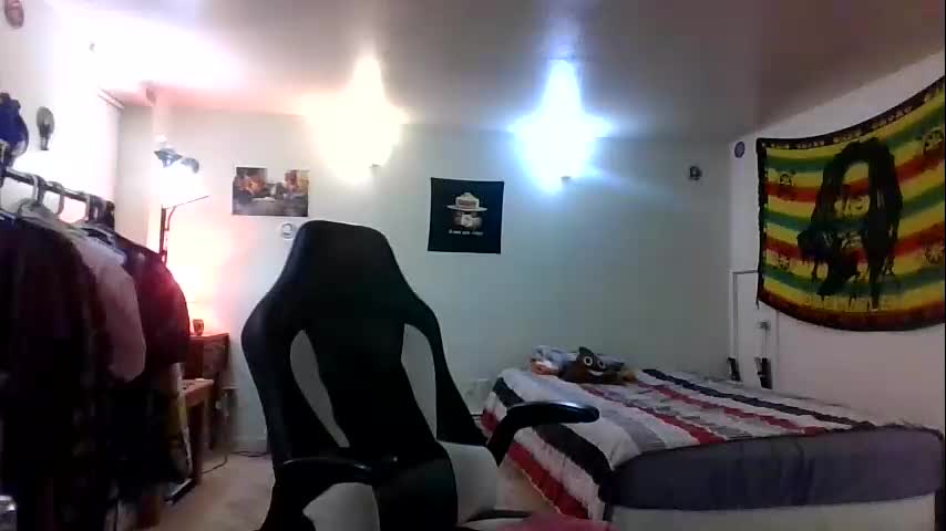 lightskinned666 Cam Model Chat November 19, 2025
