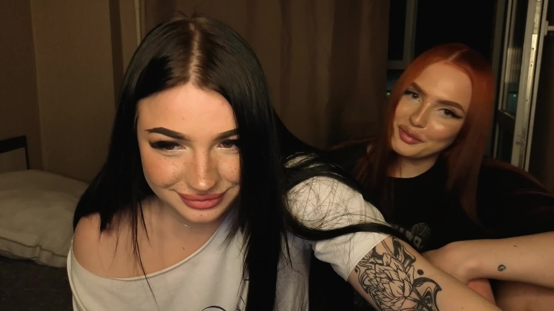 LisaAndDenis Cam Model Chat November 19, 2025