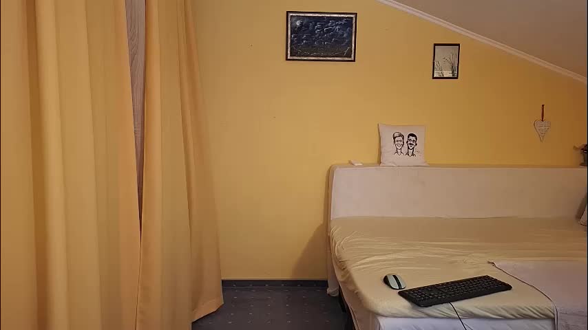 cuddlings Cam Model Chat November 19, 2025