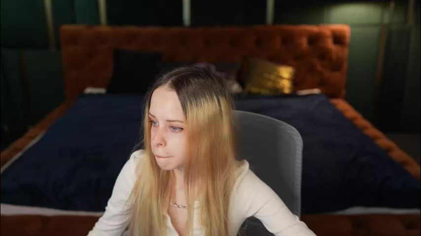 anabel_team054 Cam Model Chat November 19, 2025