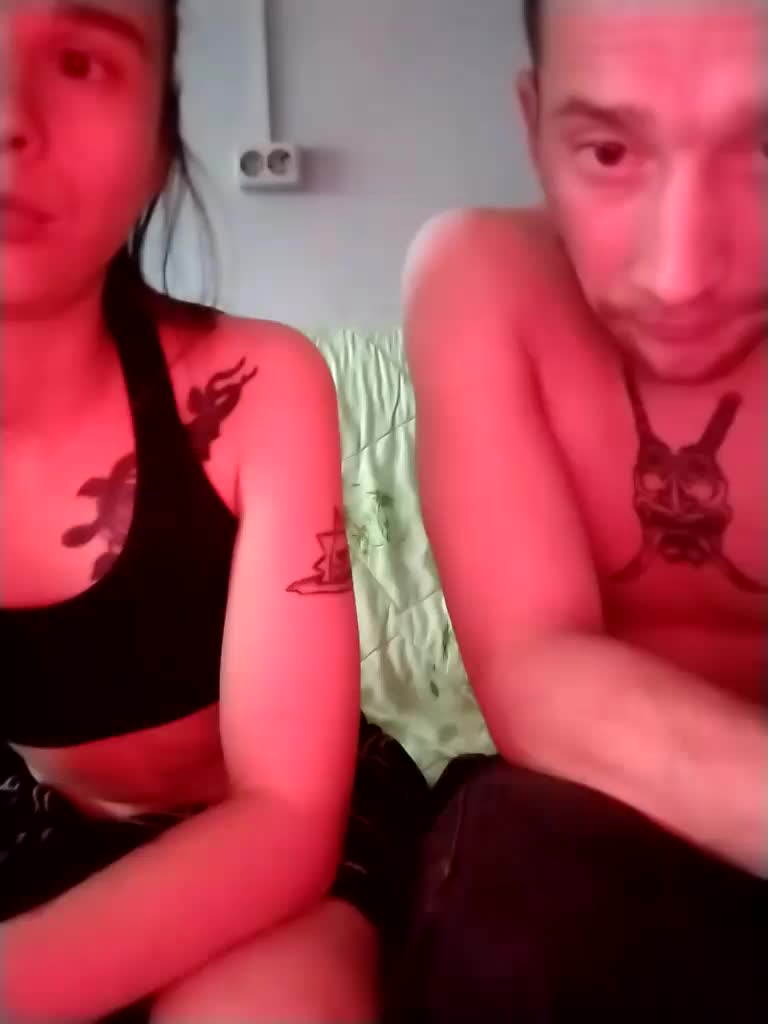 PrincessandSGP Cam Model Chat November 19, 2025