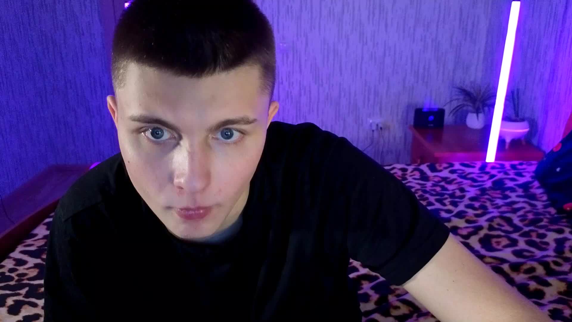 DenisSofia Cam Model Chat November 19, 2025