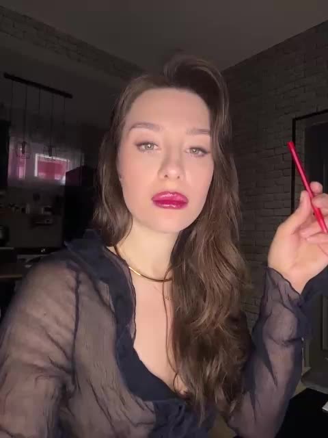 Melissa222Femdom Cam Model Chat November 19, 2025