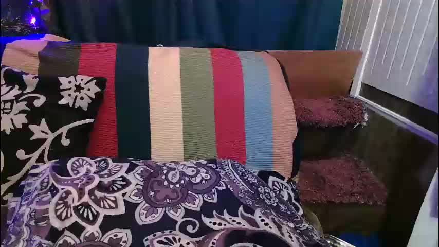 average_girl222 Cam Model Chat November 20, 2025