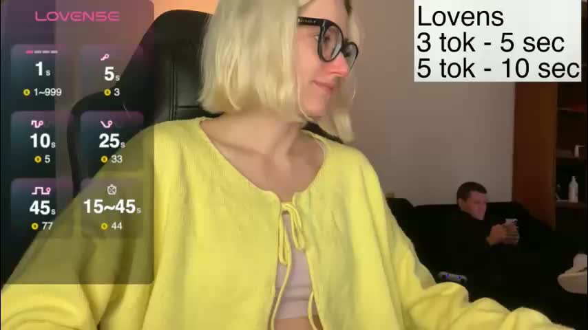 sexy_sweets Cam Model Chat November 20, 2025