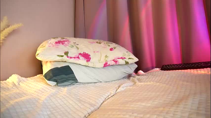 holyyy_fuck Cam Model Chat November 20, 2025