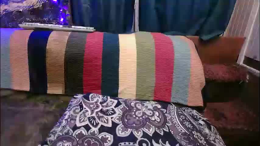 average_girl222 Cam Model Chat November 20, 2025