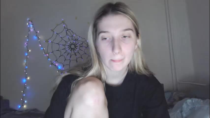 honeyveil Cam Model Chat November 20, 2025