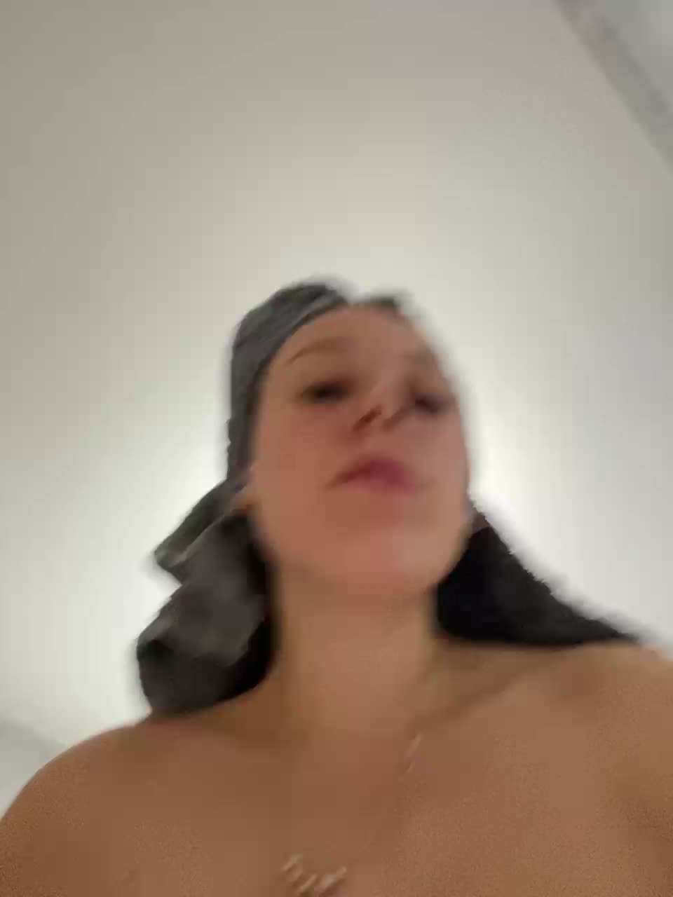 Potifays Cam Model Chat November 20, 2025