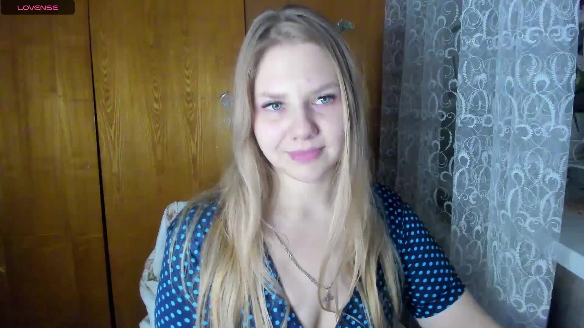 Emma-Frizea Cam Model Chat November 20, 2025