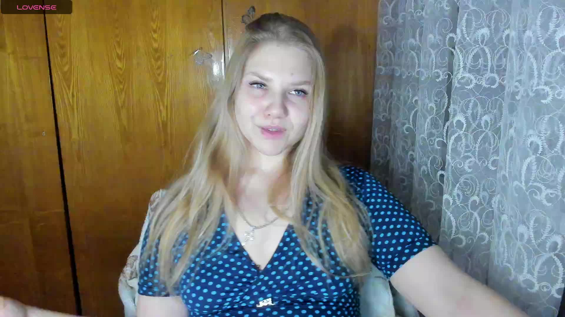 Emma-Frizea Cam Model Chat November 20, 2025