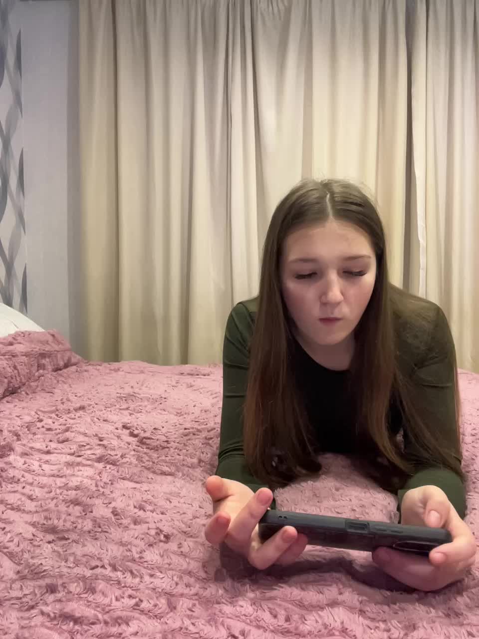 AHAHAC_HAXPEH_B_yHuTa3 Cam Model Chat November 20, 2025