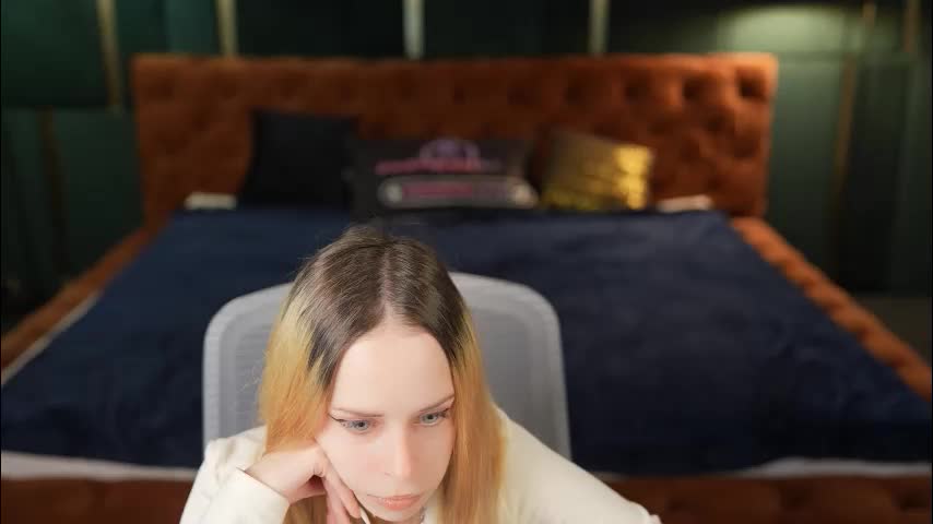 anabel_team054 Cam Model Chat November 21, 2025