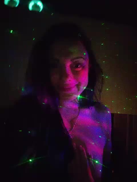 AleksaTop069 Cam Model Chat November 21, 2025