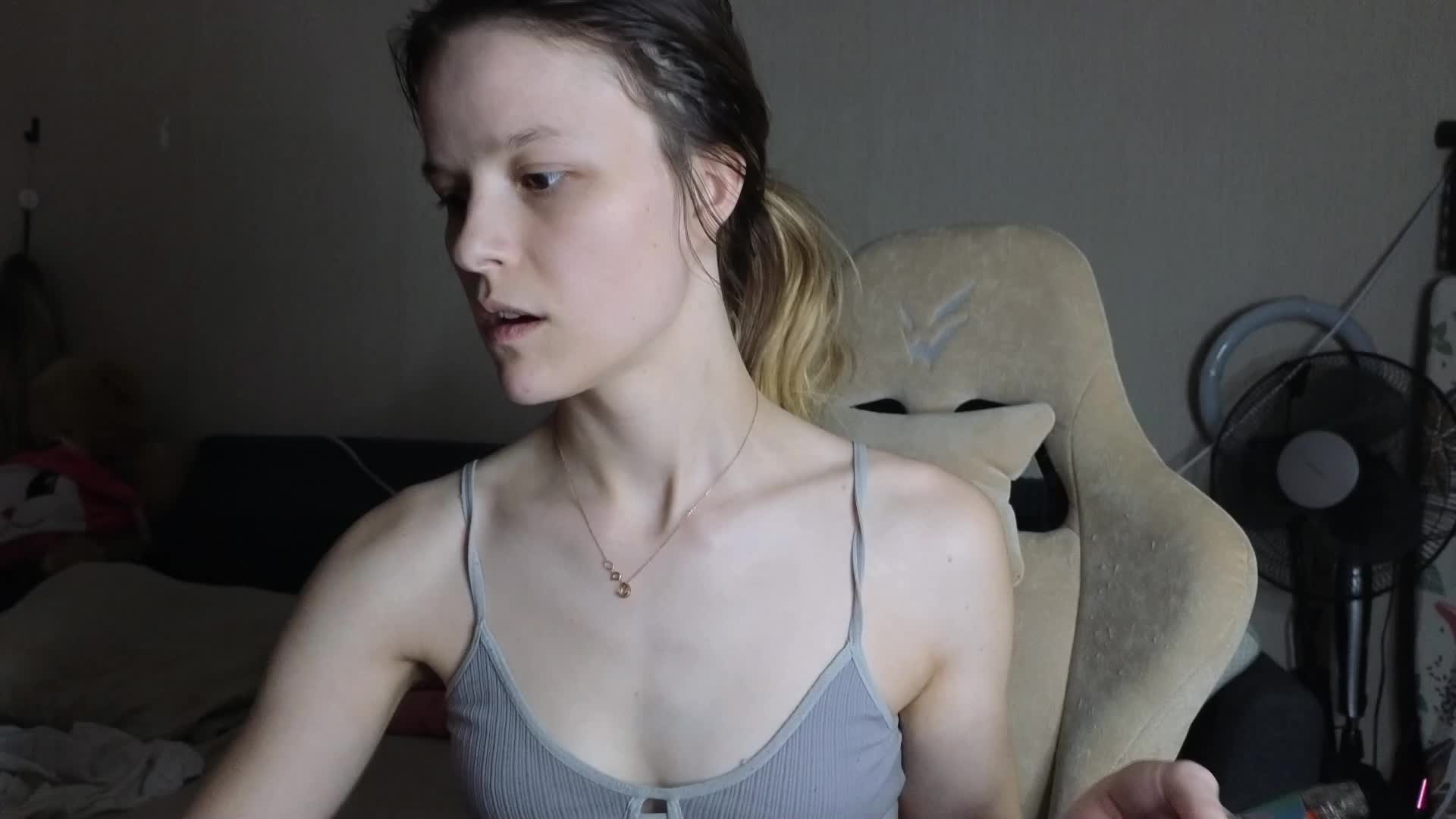 mali- Cam Model Chat November 21, 2025