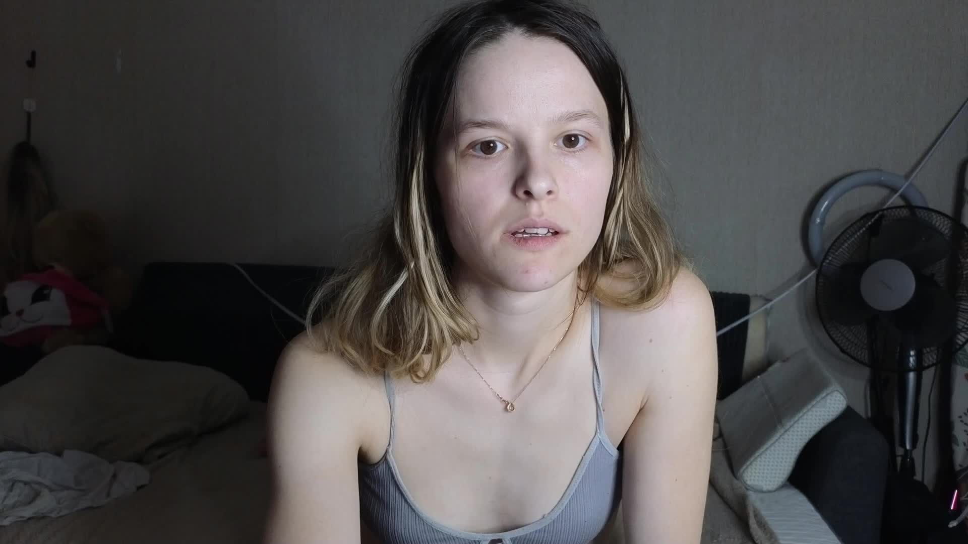 mali- Cam Model Chat November 21, 2025