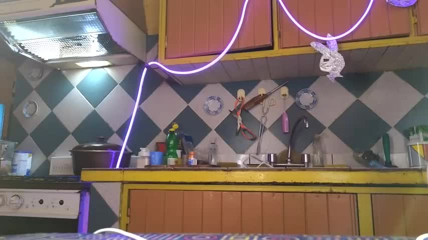 Jony_Marta Cam Model Chat November 21, 2025