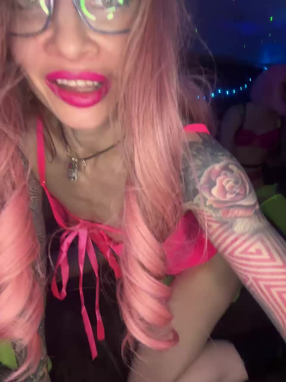 Neulovimie Cam Model Chat November 22, 2025