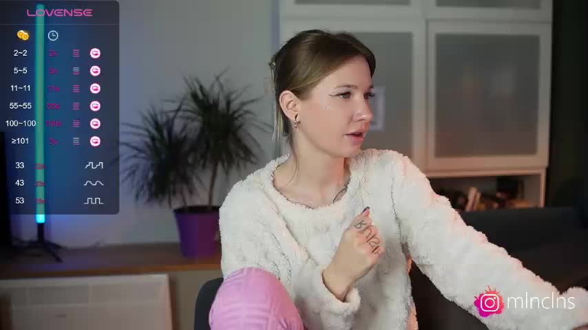 mel-collins Cam Model Chat November 22, 2025