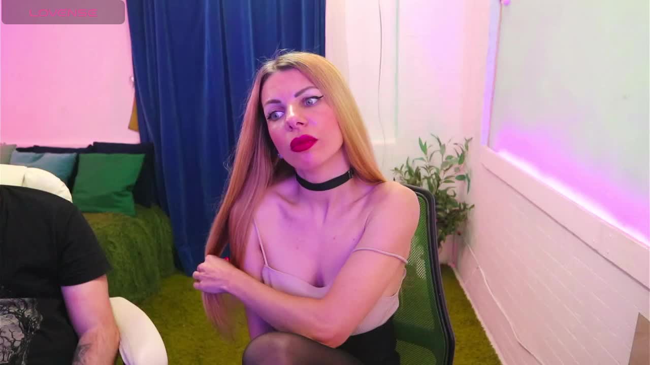 AlisaAleks Cam Model Chat November 22, 2025