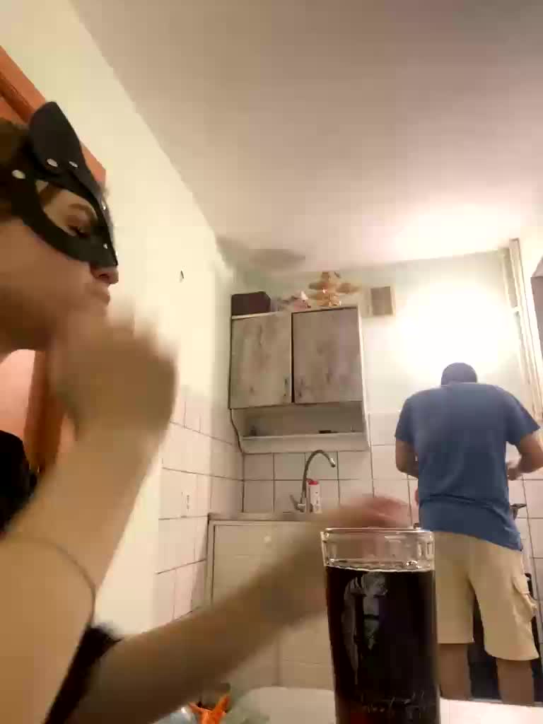 Xzibitzi Cam Model Chat November 22, 2025