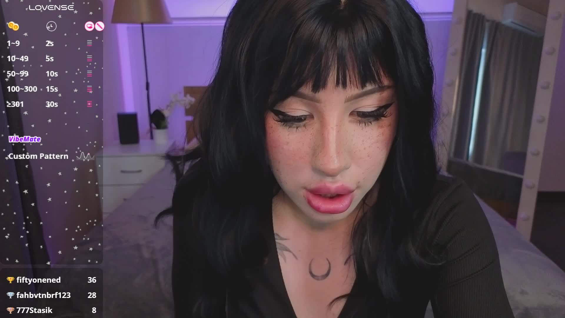 Necucubi Cam Model Chat November 22, 2025