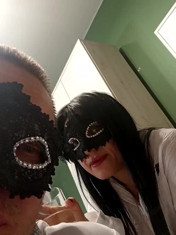 Vika-62 Cam Model Chat November 22, 2025