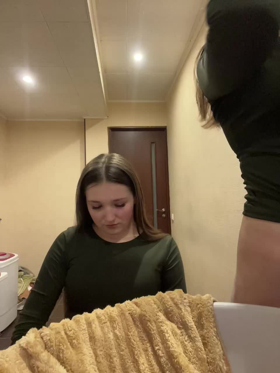 AHAHAC_HAXPEH_B_yHuTa3 Cam Model Chat November 23, 2025