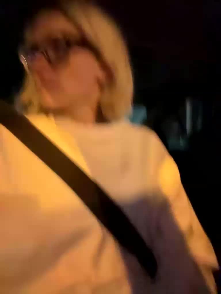 Sexy-Sweets Cam Model Chat November 23, 2025