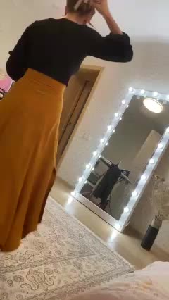 YuGoVi Cam Model Chat November 23, 2025