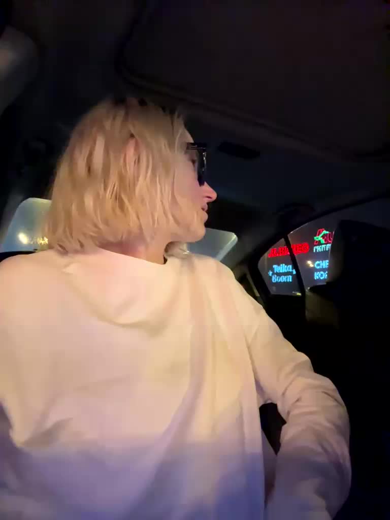 Sexy-Sweets Cam Model Chat November 23, 2025