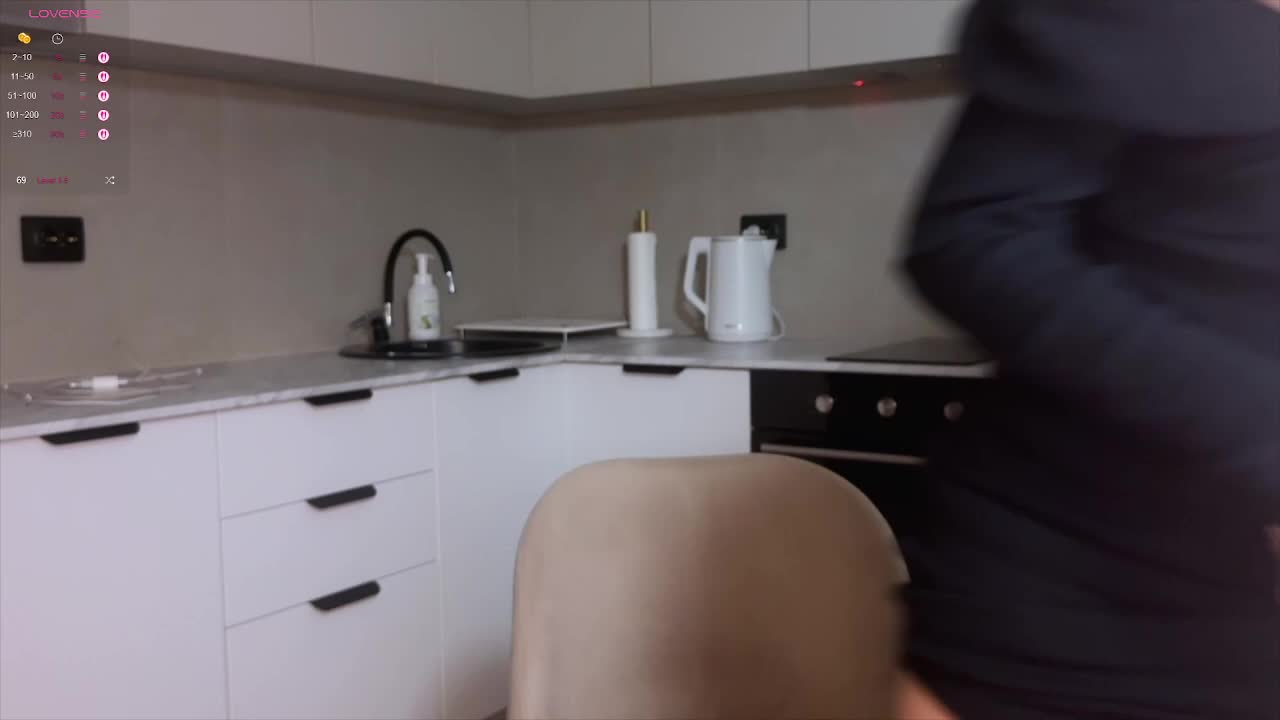 -Molly- Cam Model Chat November 23, 2025