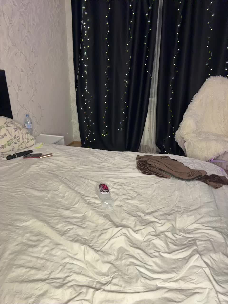 millemimi Cam Model Chat November 23, 2025