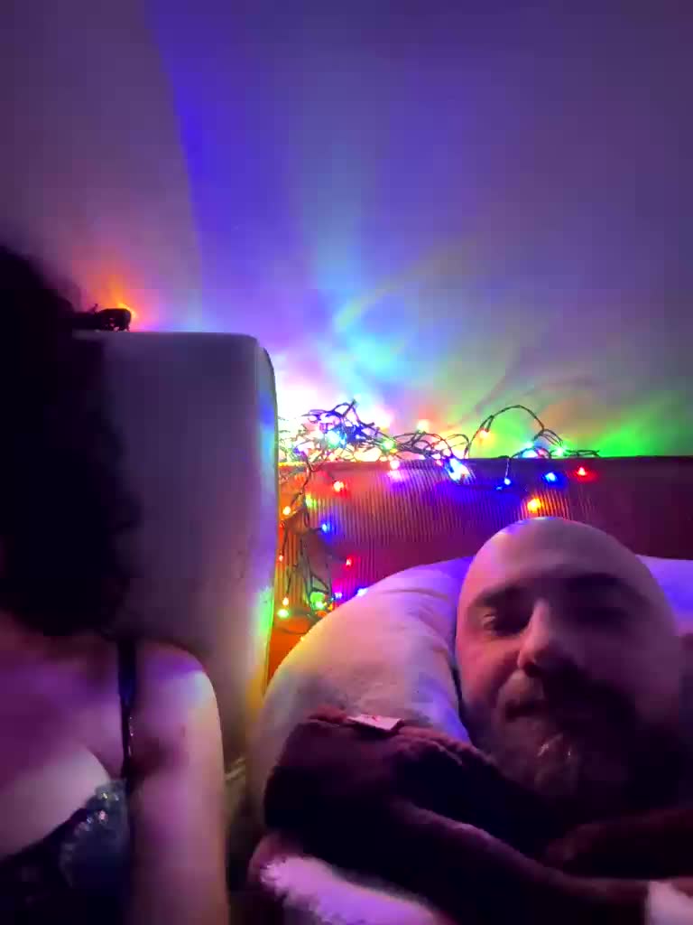 Flora8845 Cam Model Chat November 24, 2025