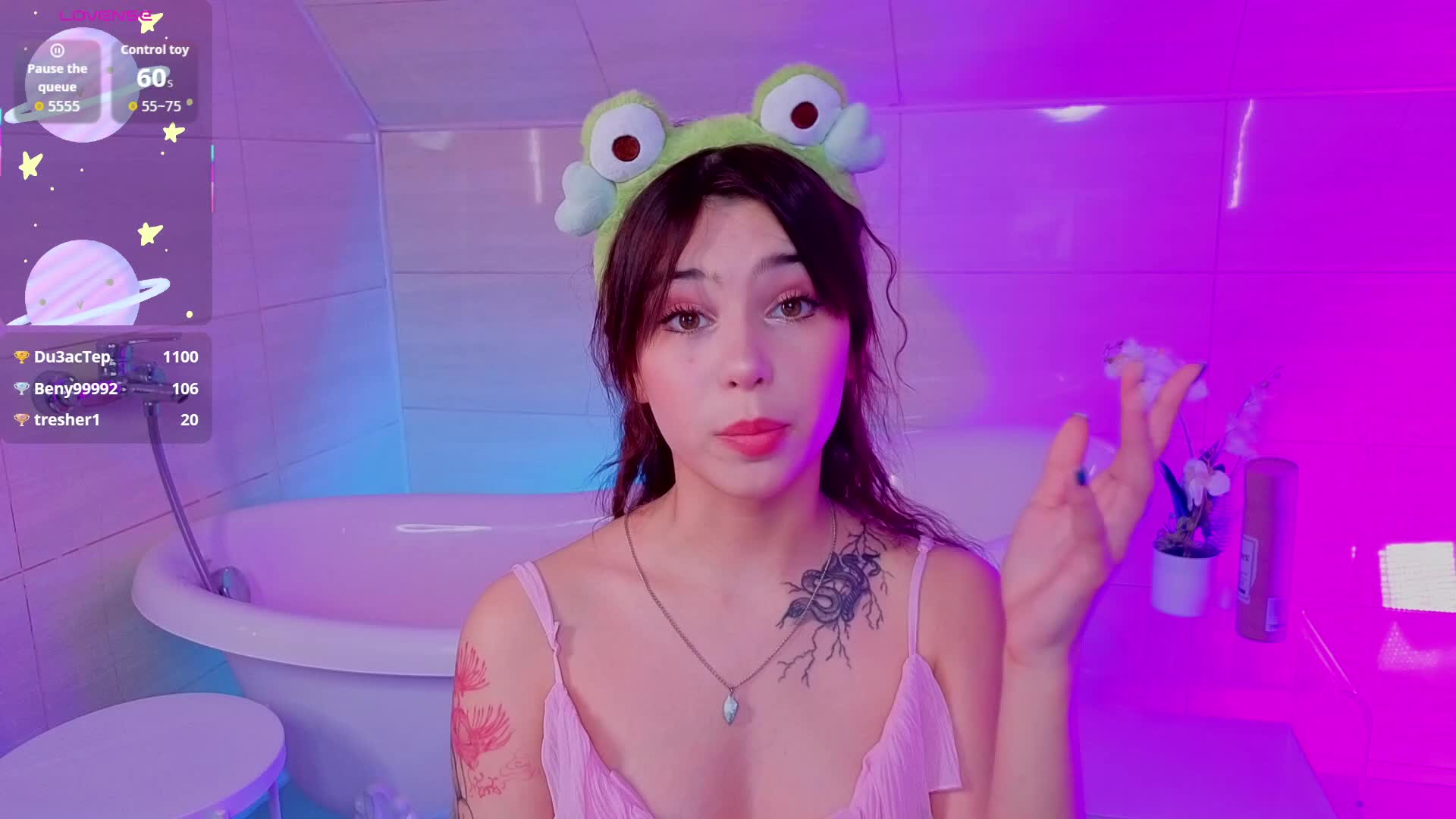 CoralineJones Cam Model Chat November 24, 2025