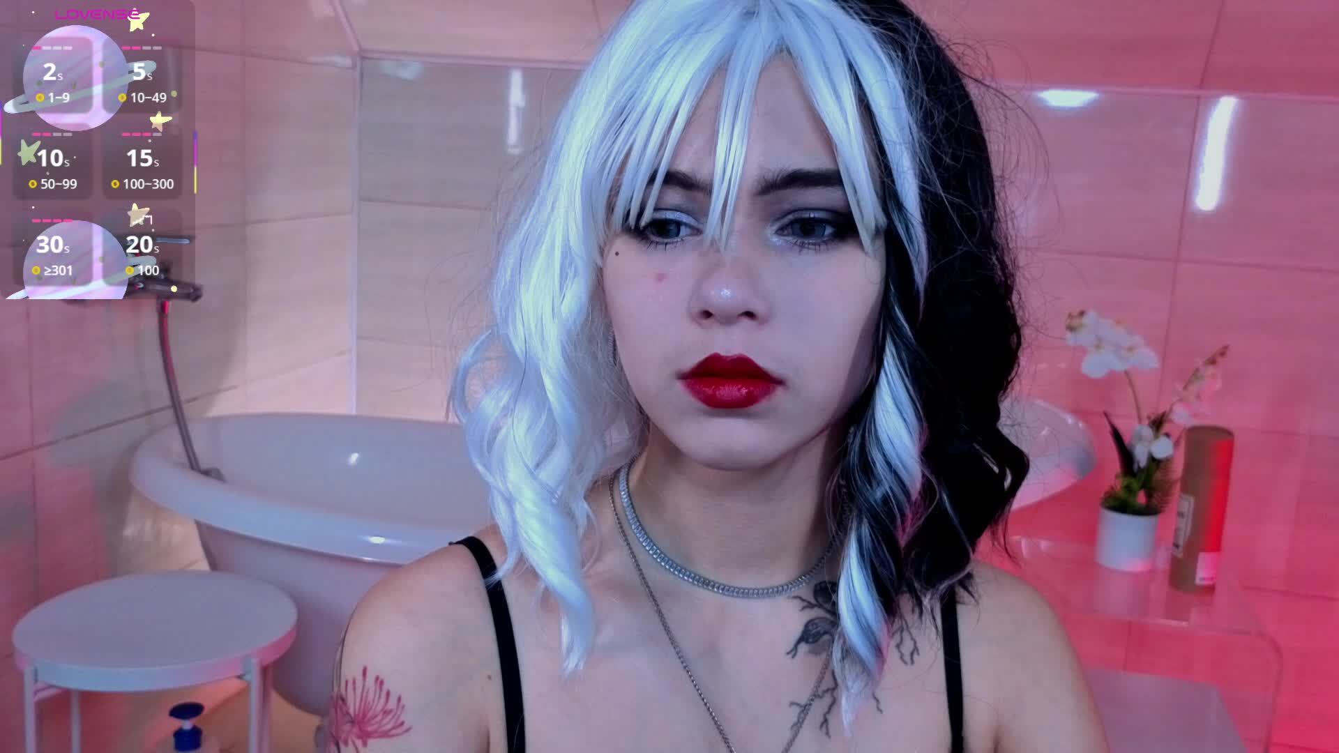 CoralineJones Cam Model Chat November 24, 2025