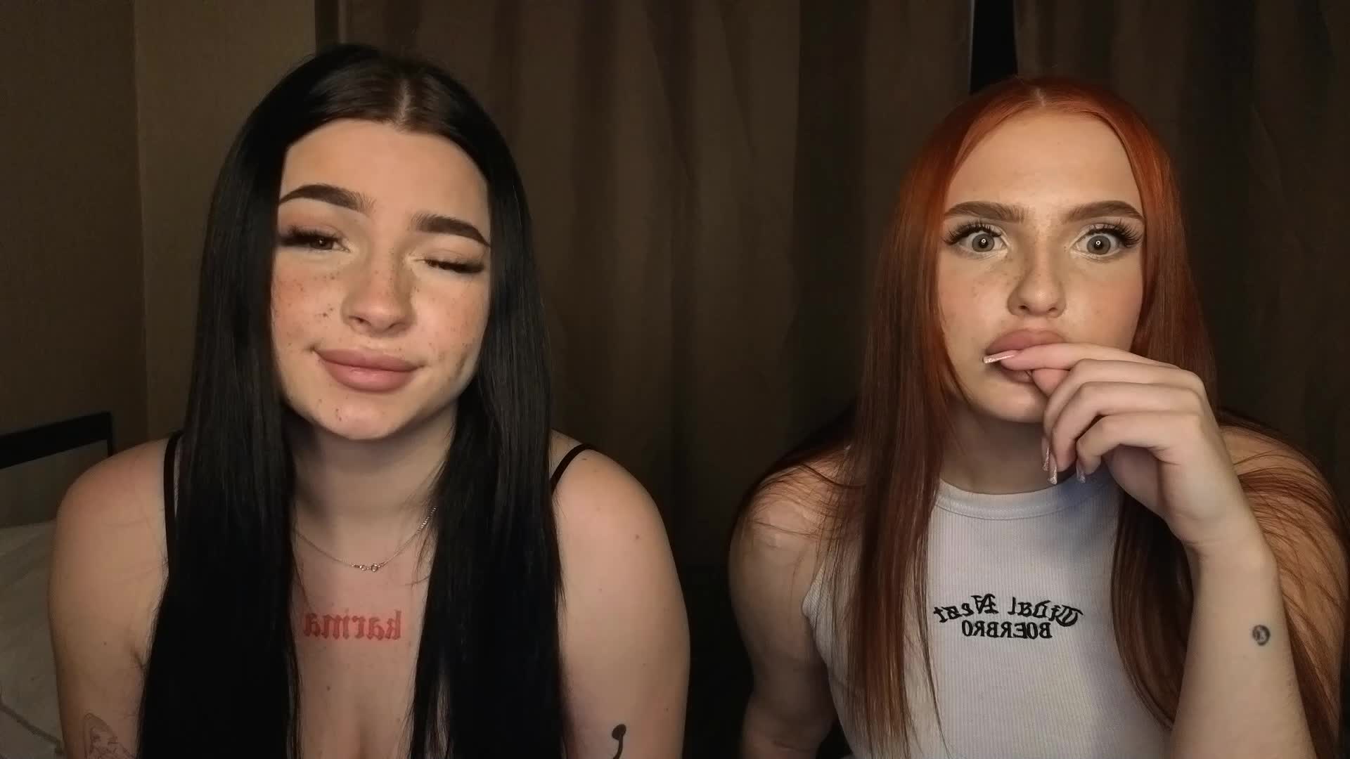 LisaAndDenis Cam Model Chat November 25, 2025