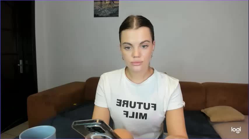 stefaninelly Cam Model Chat November 25, 2025