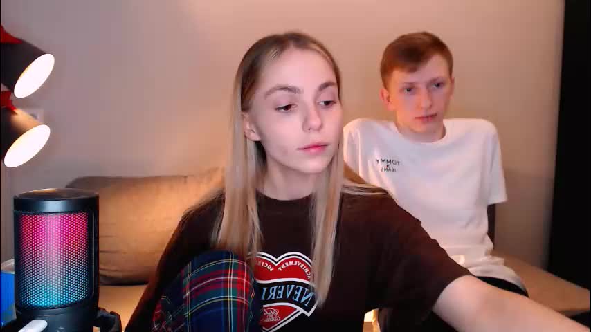 julsweet Cam Model Chat November 25, 2025