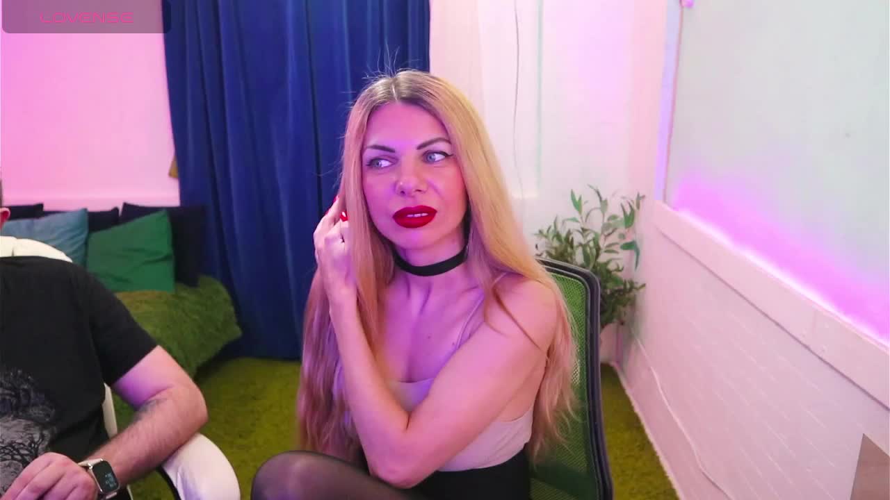 AlisaAleks Cam Model Chat November 25, 2025