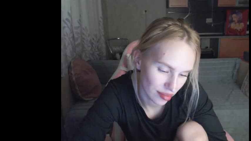 elsa_shine Cam Model Chat November 25, 2025