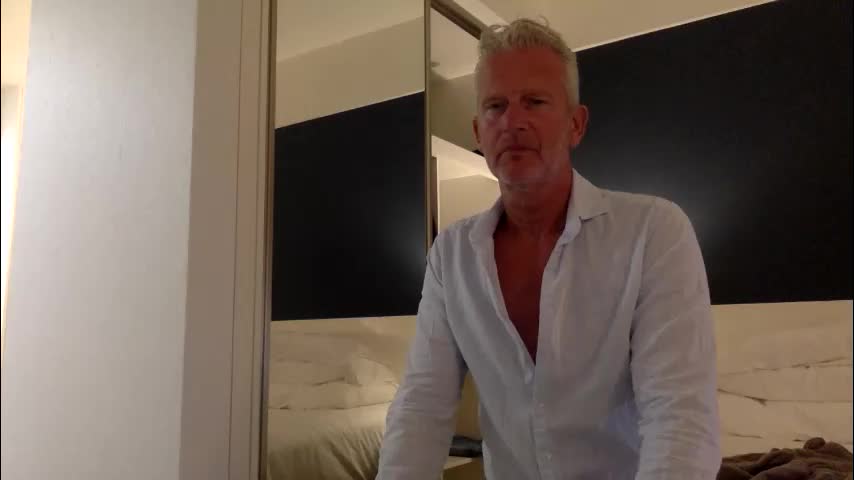 eronas74 Cam Model Chat November 25, 2025