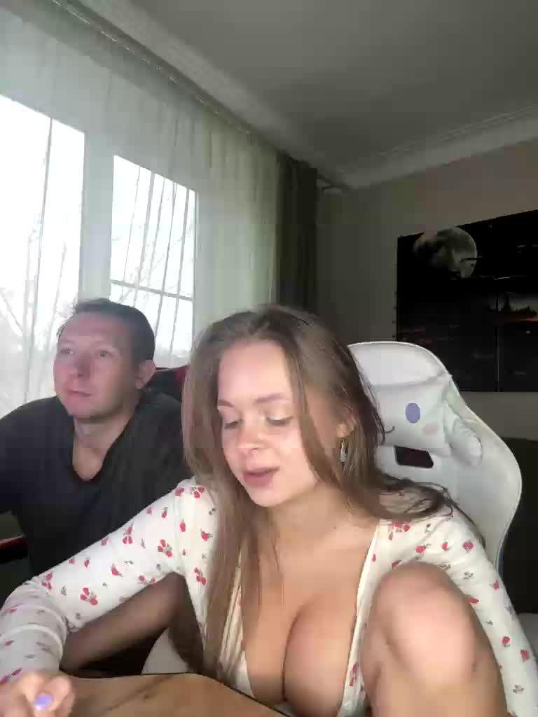 Art_cam Cam Model Chat November 25, 2025