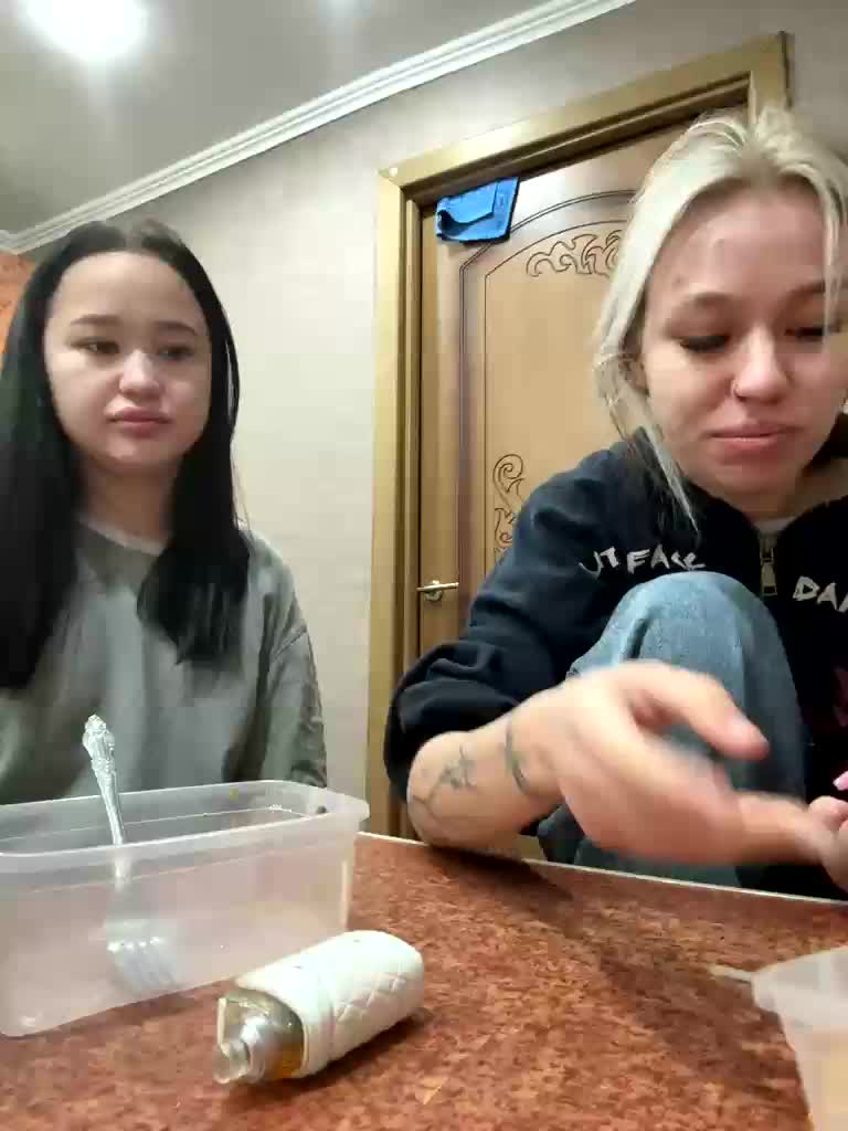 JenyCarty Cam Model Chat November 26, 2025