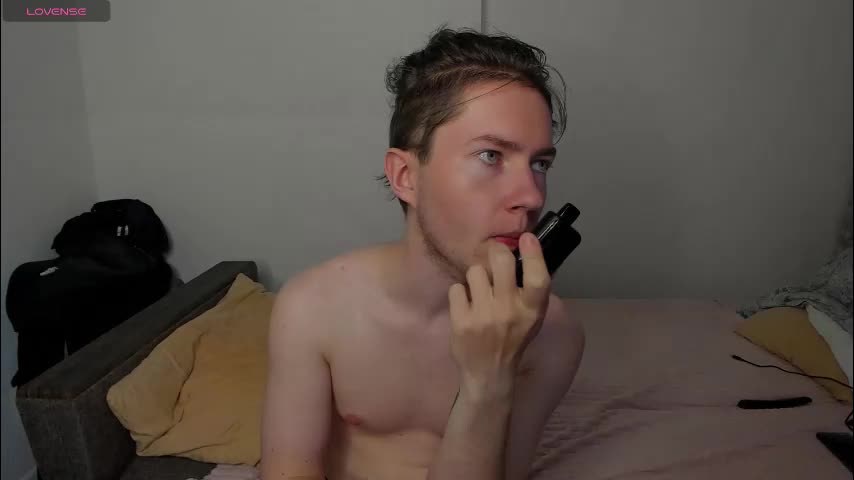 skip_london Cam Model Chat November 26, 2025