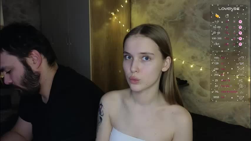 taiti_fox_cub Cam Model Chat November 26, 2025