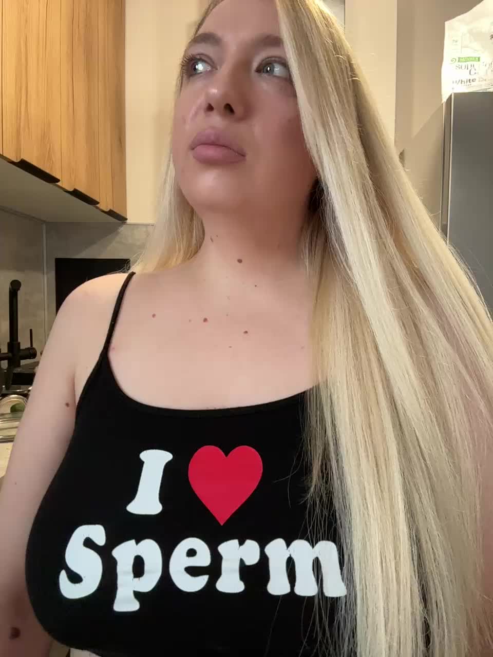 -Sonya699- Cam Model Chat November 26, 2025