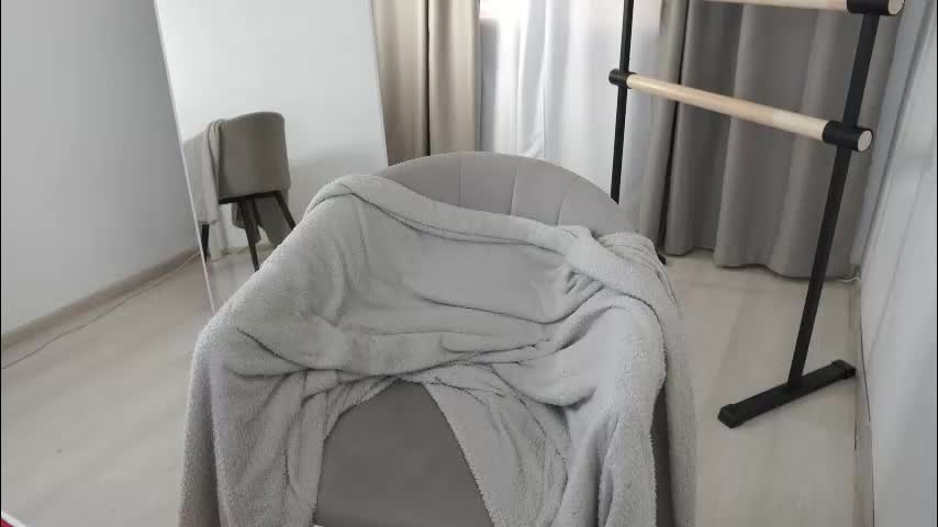 fiamoor Cam Model Chat November 27, 2025